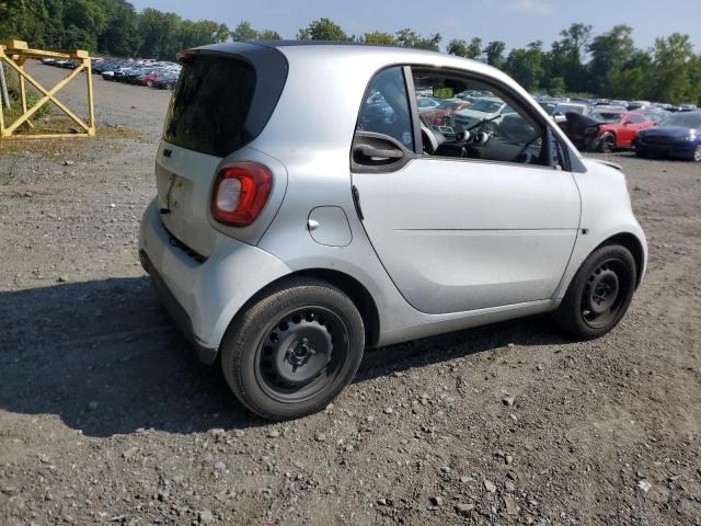 VIN WMEFJ5DA1GK124303 2016 SMART FORTWO no.3