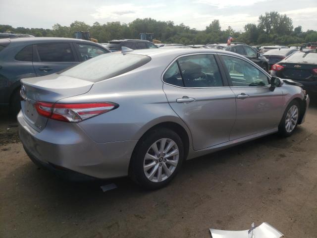 VIN 4T1B11HK0KU733559 2019 Toyota Camry, L no.3