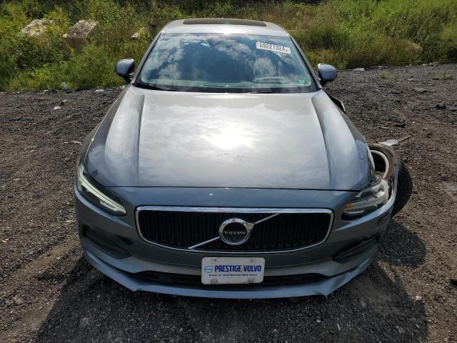 2018 VOLVO S90 T5 MOM - LVY982MK7JP027706