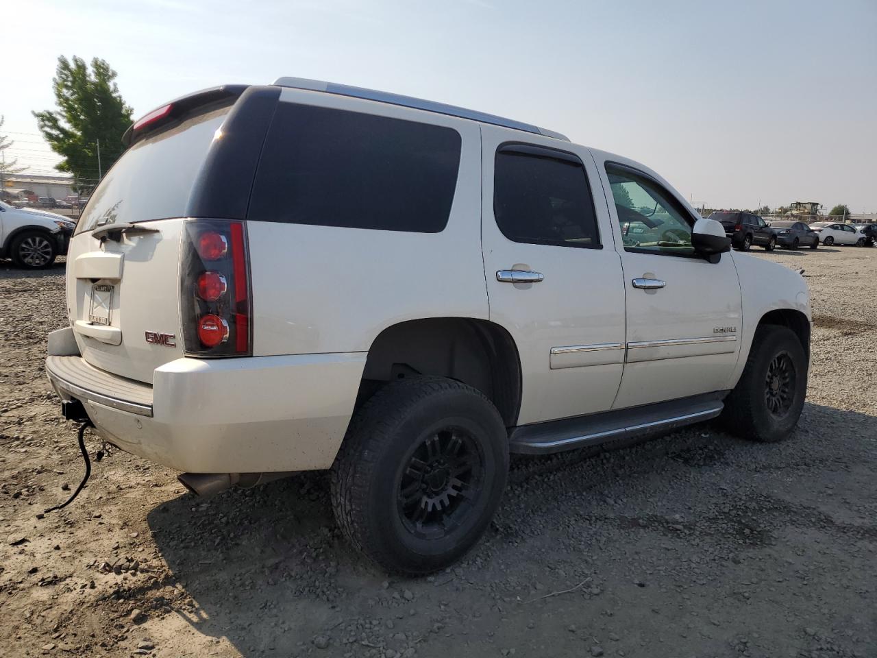 Lot #2806374774 2011 GMC YUKON DENA