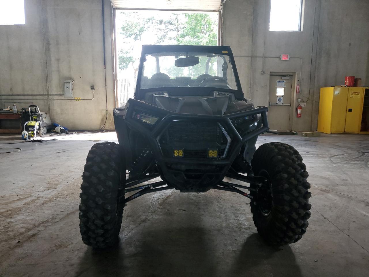 Lot #3030690107 2023 POLARIS RZR XP 100