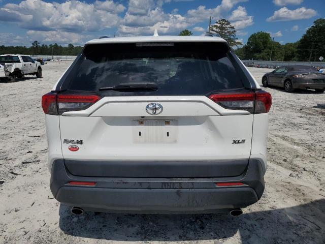 2019 TOYOTA RAV4 XLE JTMW1RFV6KD018836  68141234