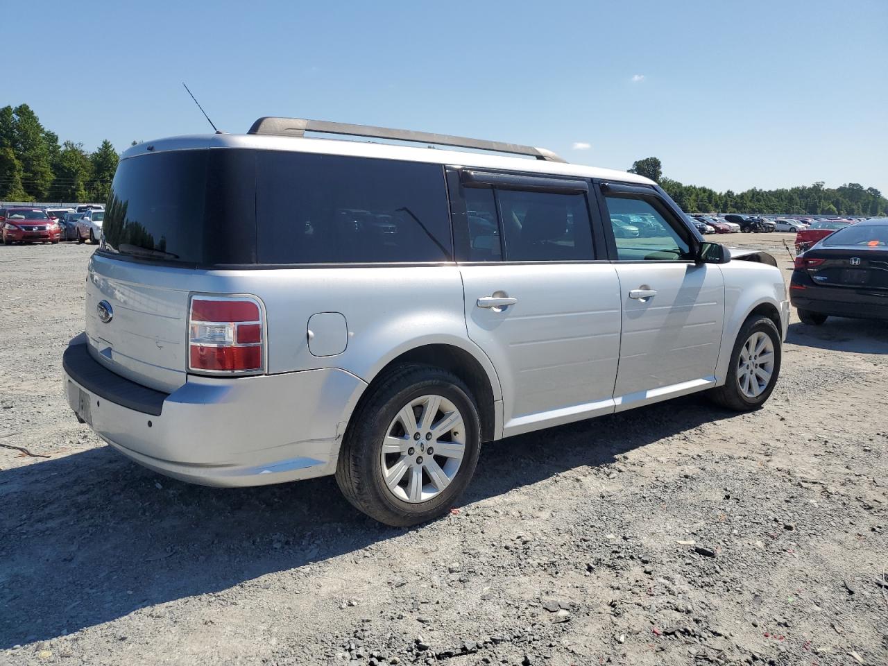 Lot #2907464071 2010 FORD FLEX SE