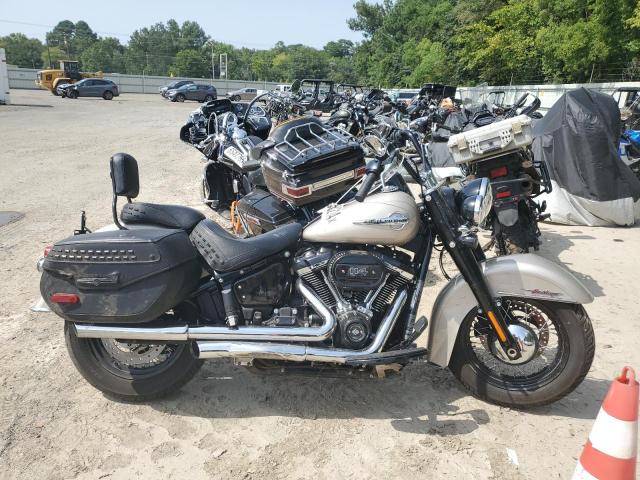 2018 HARLEY-DAVIDSON FLHCS HERI - 1HD1YBK18JC083853