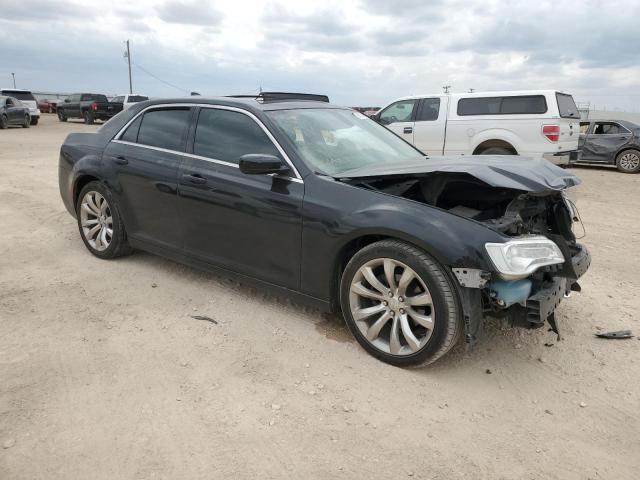 VIN 2C3CCAAG5KH542591 2019 Chrysler 300, Touring no.4