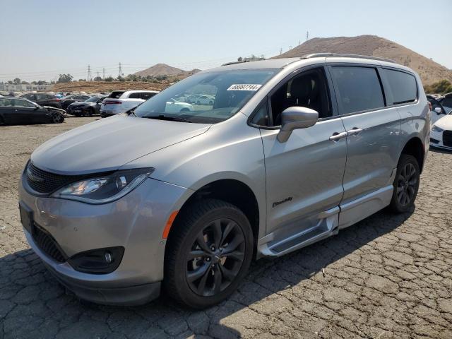 2020 CHRYSLER PACIFICA TOURING L 2020