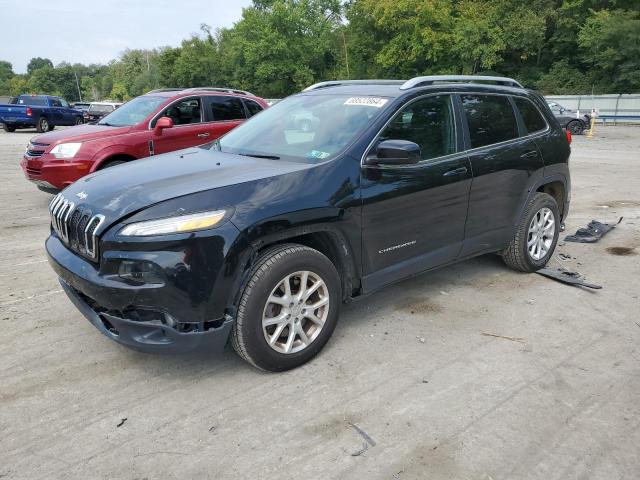 VIN 1C4PJMCS7HW563085 2017 Jeep Cherokee, Latitude no.1