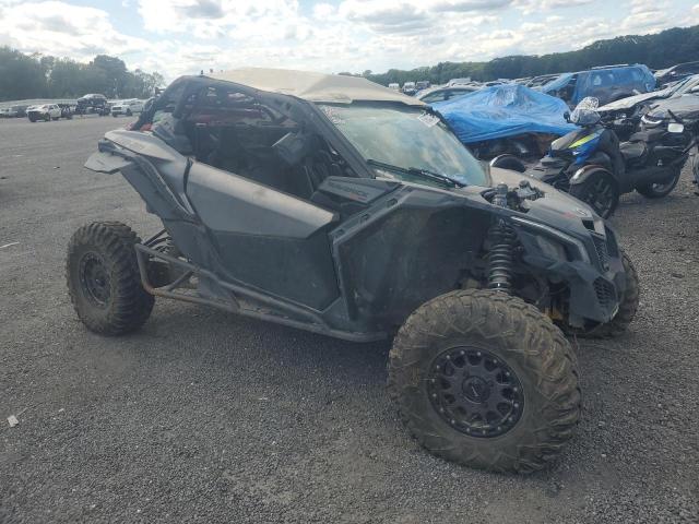 CAN-AM MAVERICK X 2019 gray  gas 3JBVDAW40KK000041 photo #1