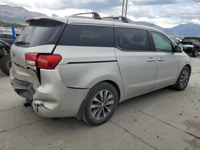 VIN KNDMC5C11G6132427 2016 KIA Sedona, EX no.3