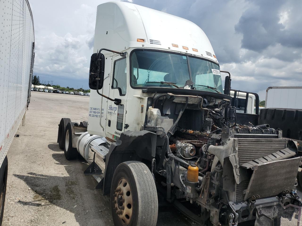 Mack CXU (Pinnacle) 2015 600