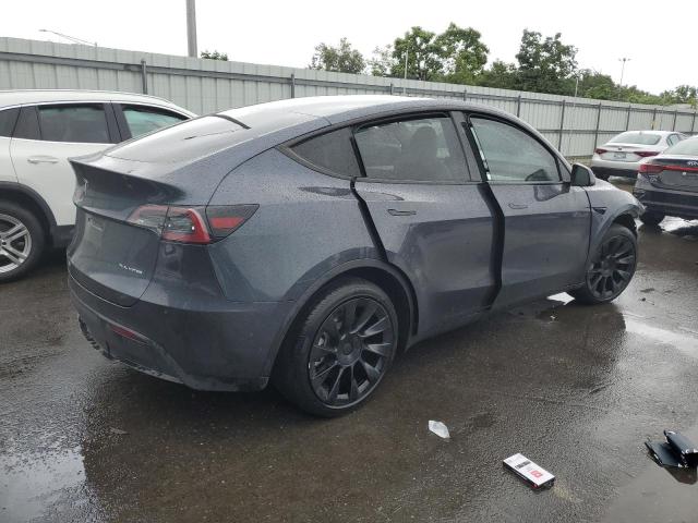 VIN 7SAYGDEE5RA233672 2024 Tesla MODEL Y no.3