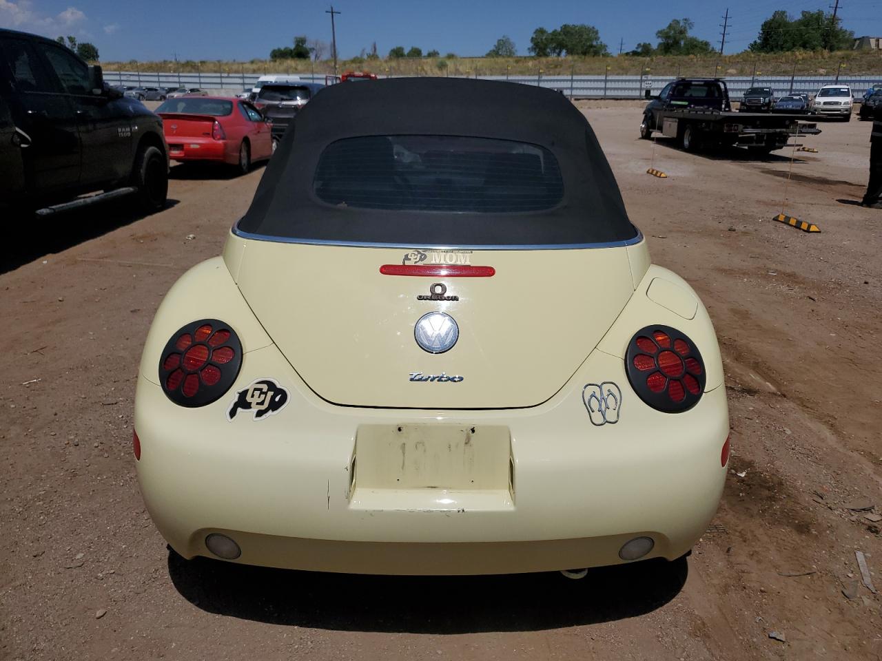 Lot #2735897045 2004 VOLKSWAGEN NEW BEETLE