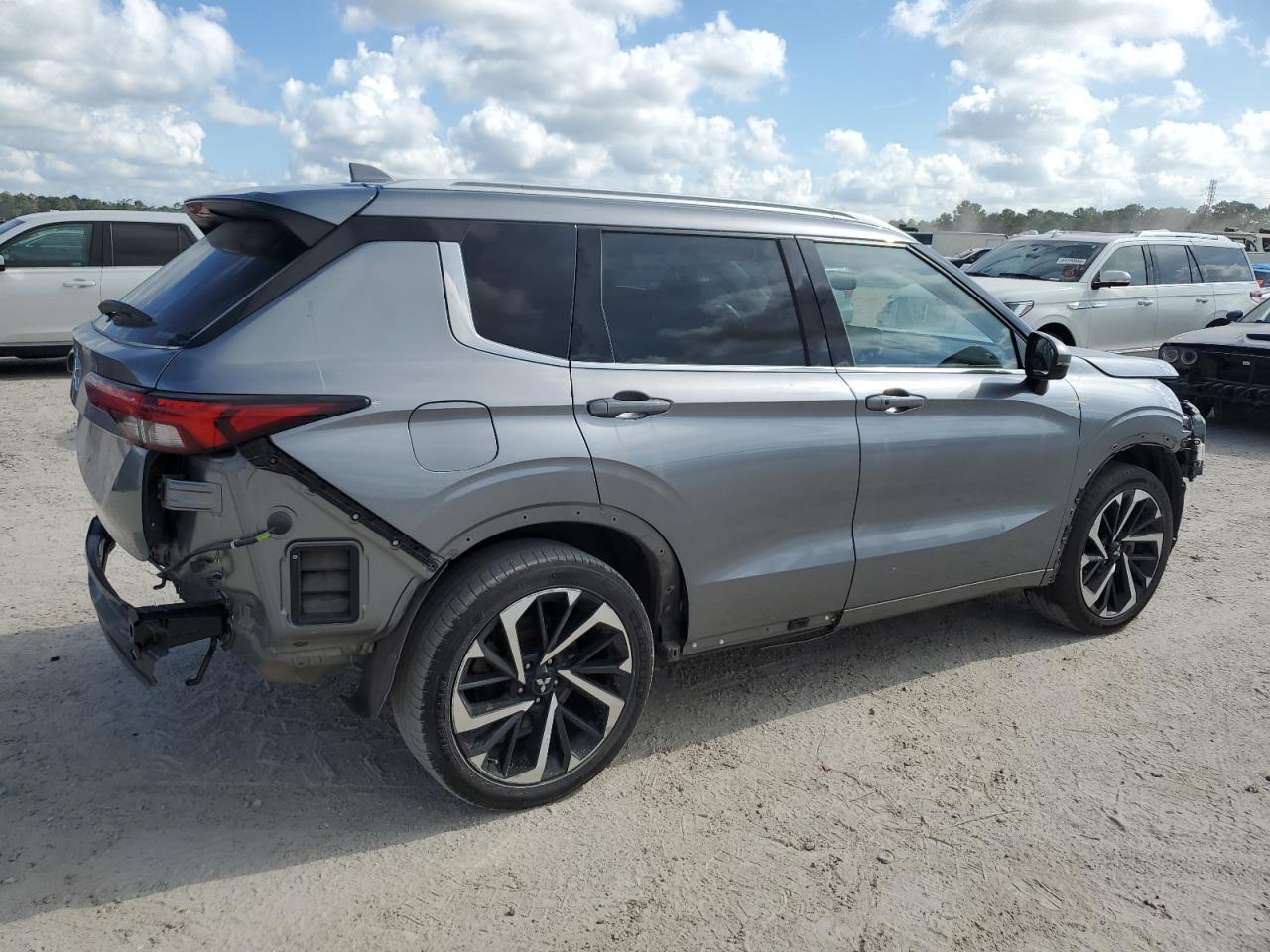 Lot #2943096420 2022 MITSUBISHI OUTLANDER