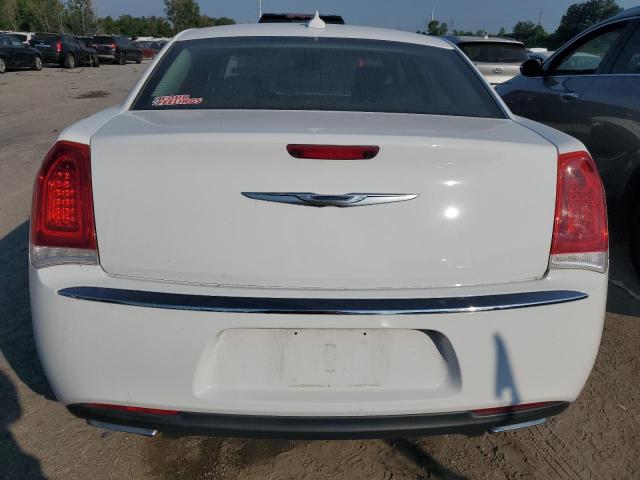 VIN 2C3CCAAG6FH820405 2015 Chrysler 300, Limited no.6