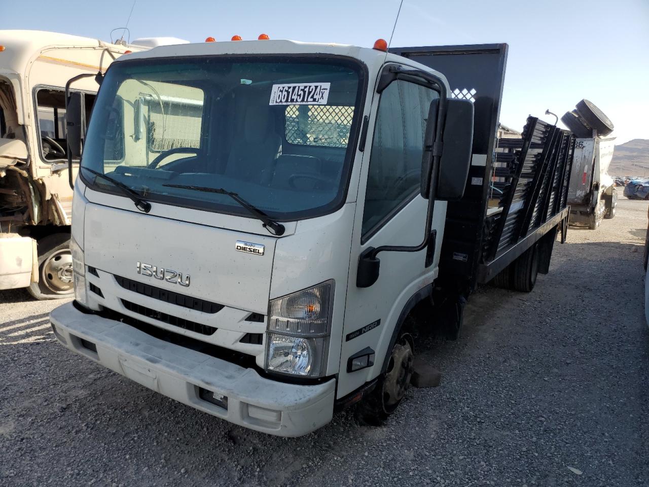 Lot #2741568406 2019 ISUZU NRR