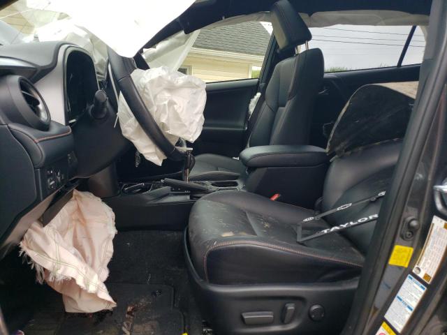 2018 TOYOTA RAV4 SE - JTMJFREV0JJ258512