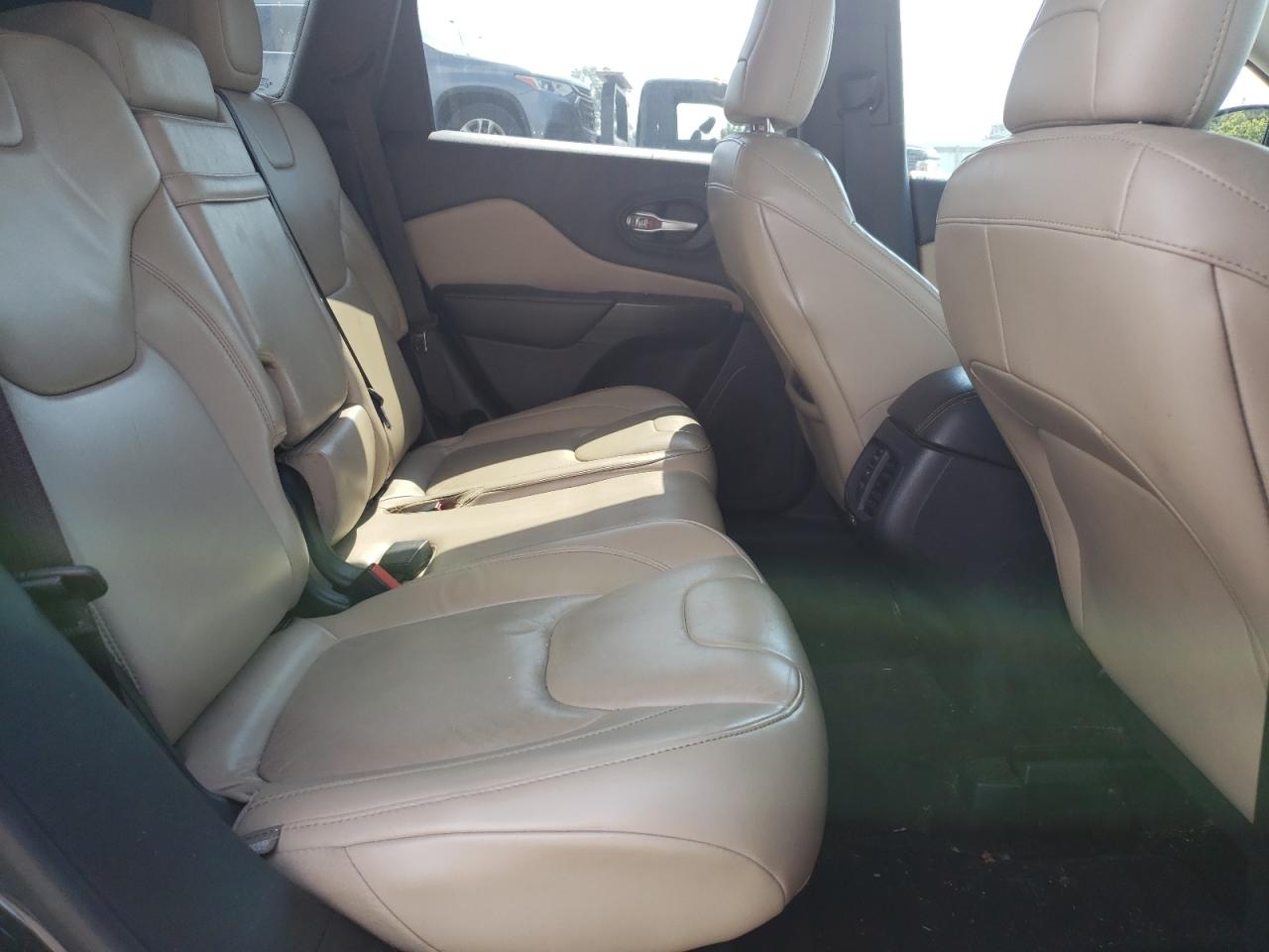 Jeep Cherokee l 2016
