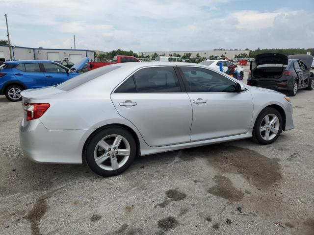 VIN 4T1BF1FK1EU454422 2014 Toyota Camry, L no.3