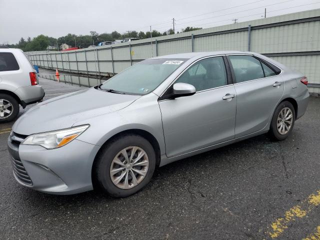 VIN 4T4BF1FK2GR577817 2016 Toyota Camry, LE no.1