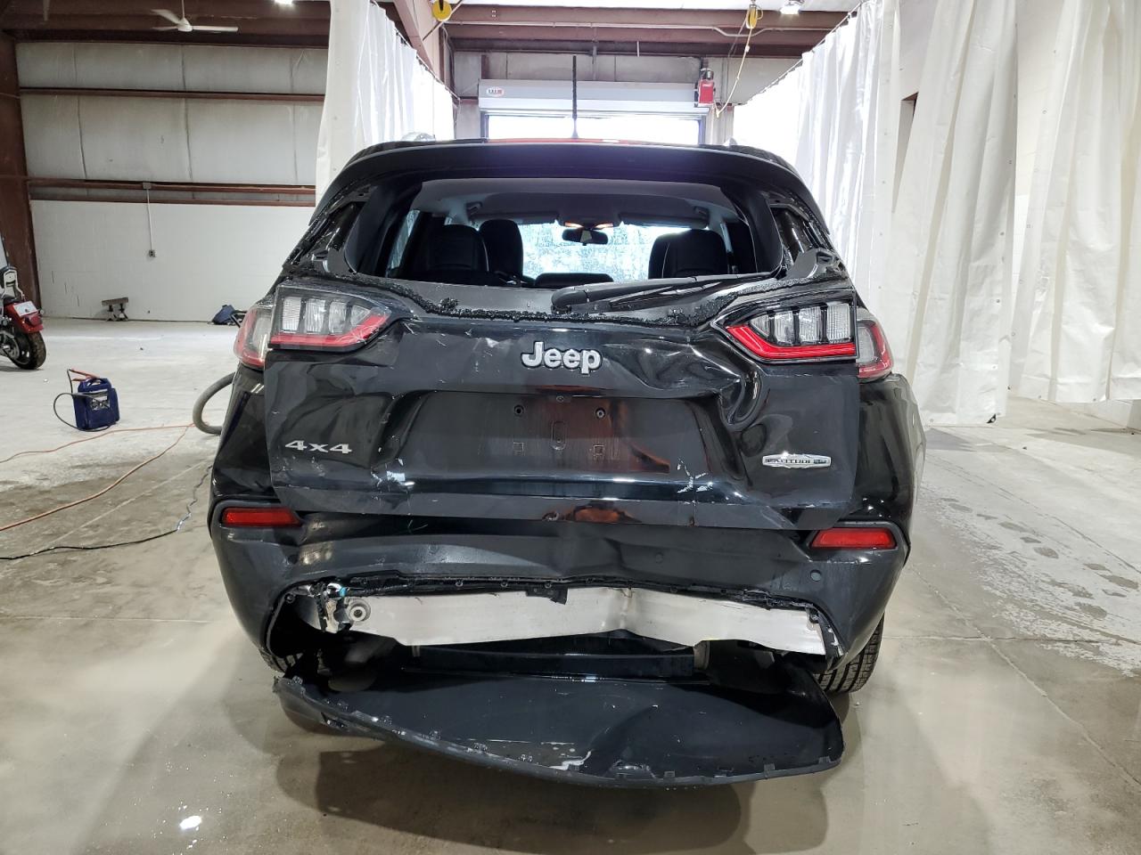 2019 Jeep CHEROKEE L, LATITUDE PLUS