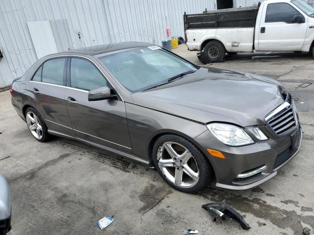 VIN WDDHF8JB2DA736573 2013 Mercedes-Benz E-Class, 3... no.4