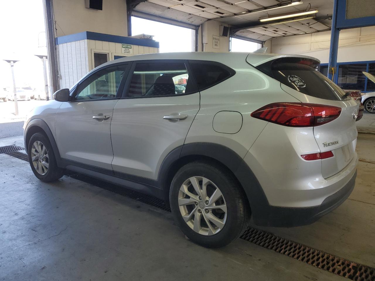 Lot #3033286804 2019 HYUNDAI TUCSON SE