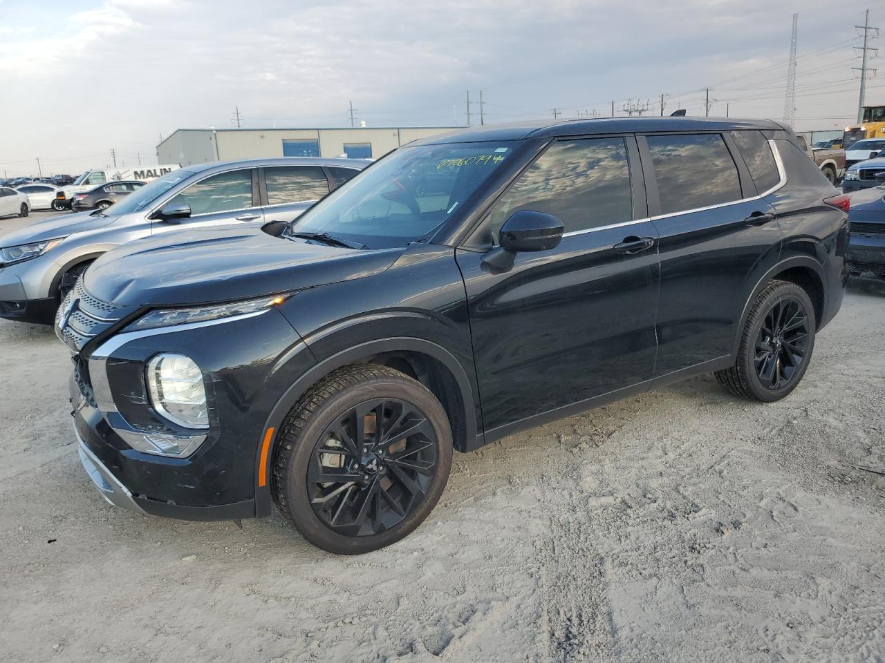 Mitsubishi Outlander 2023 Wagon Body Style