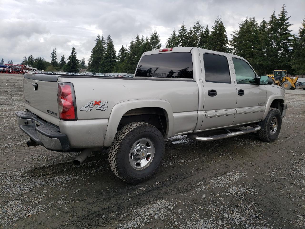 CHEVROLET SILVERADO 2004 beige  gas 1GCHK23U54F155976 photo #4