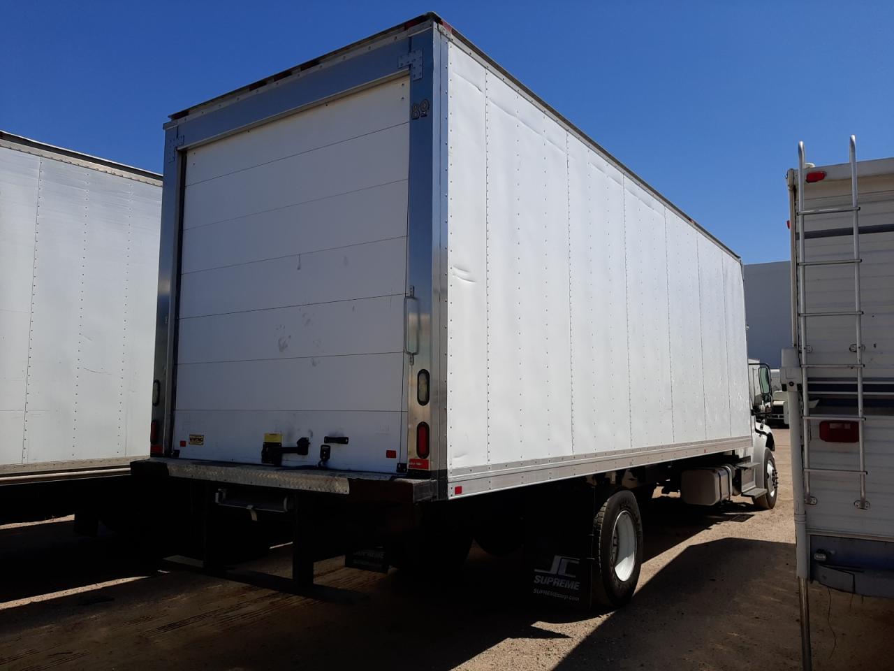 Lot #2945675712 2014 FREIGHTLINER M2 106 MED