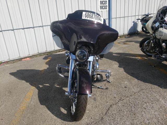 2011 HARLEY-DAVIDSON FLHX - 1HD1KB413BB674677