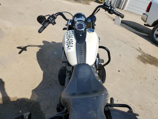 2022 HARLEY-DAVIDSON FLHCS - 1HD1YBK17NB049835
