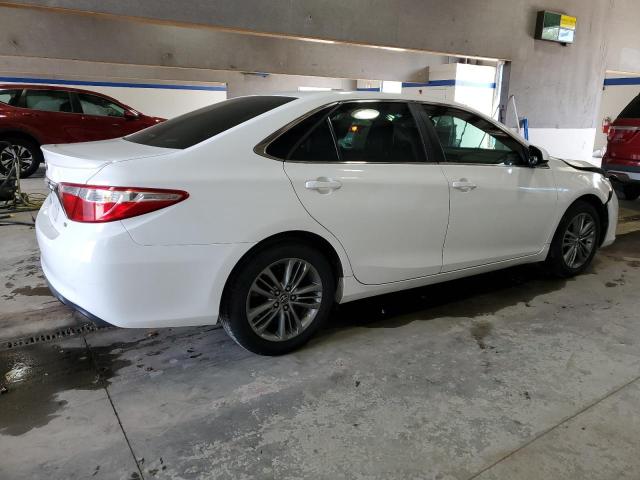 VIN 4T1BF1FK5FU062755 2015 Toyota Camry, LE no.3