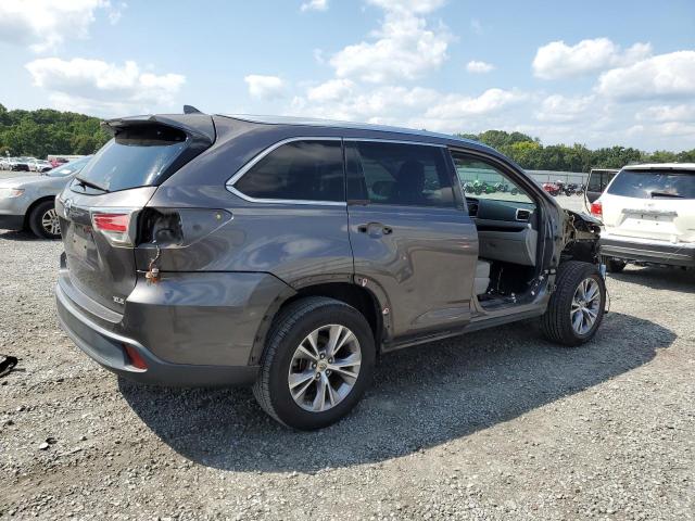 VIN 5TDKKRFH7FS114507 2015 Toyota Highlander, Xle no.3