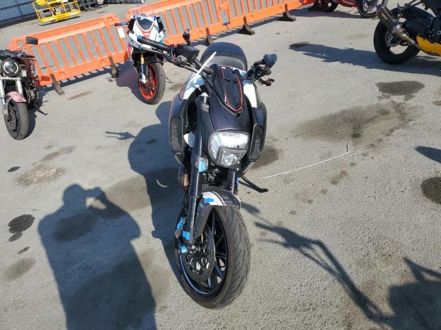 2015 DUCATI DIAVEL ZDM13BSW6FB024801