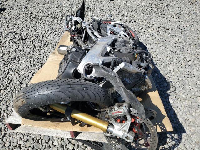 2020 APRILIA RSV4 ZD4KEU004LS001912