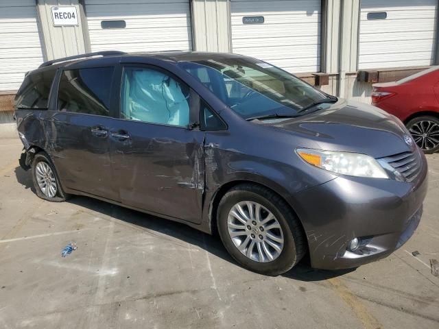 VIN 5TDYK3DC3FS581213 2015 Toyota Sienna, Xle no.4