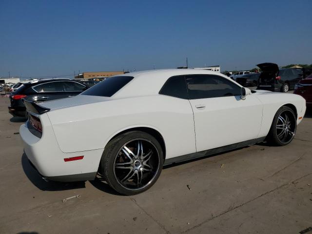 VIN 2C3CDYAG1DH649372 2013 Dodge Challenger, Sxt no.3