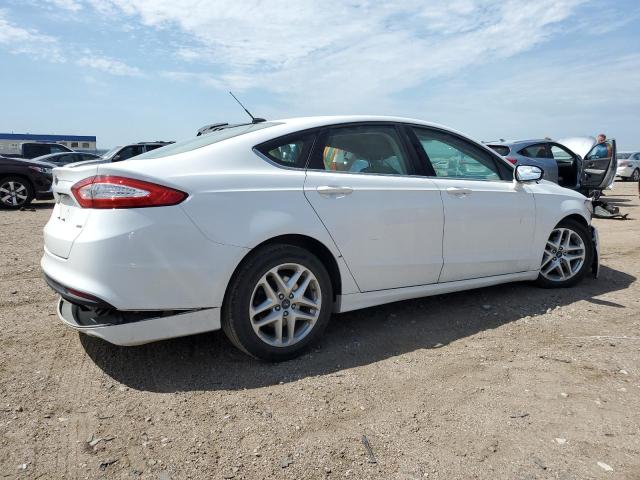 VIN 1FA6P0H78F5113896 2015 Ford Fusion, SE no.3