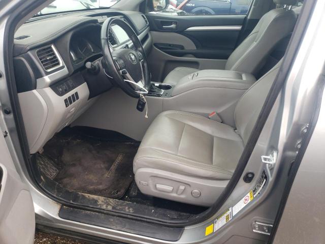 VIN 5TDJZRFH8HS383884 2017 Toyota Highlander, SE no.7