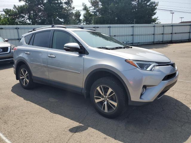 VIN JTMRFREV9JJ236379 2018 Toyota RAV4, Adventure no.4