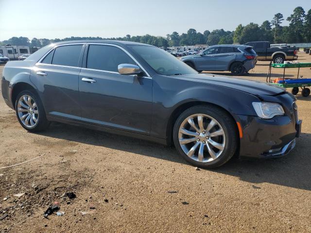 VIN 2C3CCAEG6JH194082 2018 Chrysler 300, Limited no.4