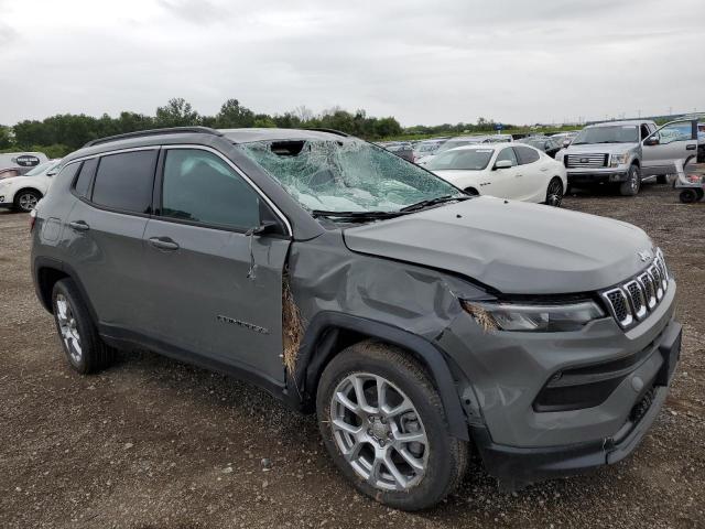 VIN 3C4NJDFN0RT585739 2024 Jeep Compass, Latitude Lux no.4