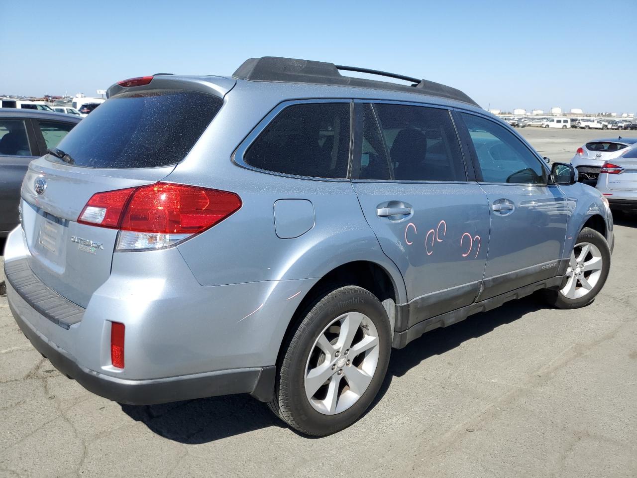 Lot #2823297955 2013 SUBARU OUTBACK 2.