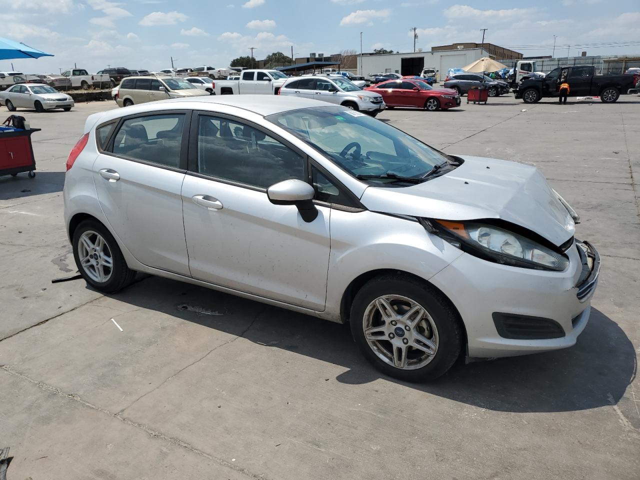 Lot #2919313343 2018 FORD FIESTA SE