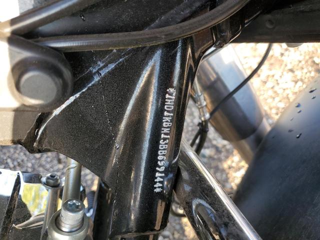 2011 HARLEY-DAVIDSON FLHX - 1HD1KBM13BB659144