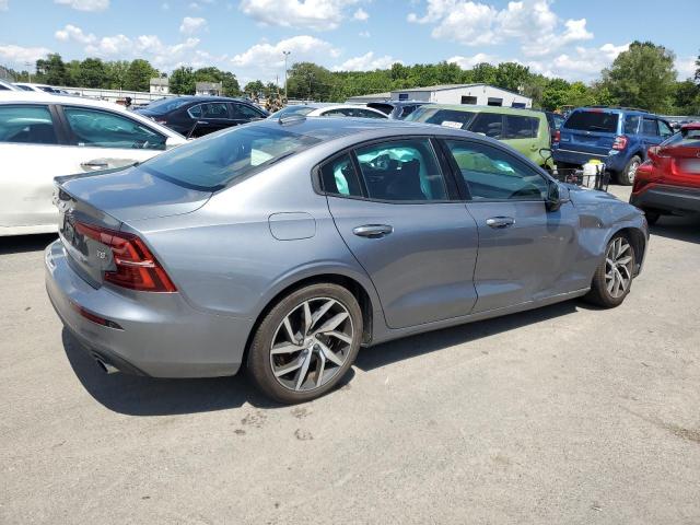 VIN 7JRA22TK7KG008678 2019 Volvo S60, T6 Momentum no.3