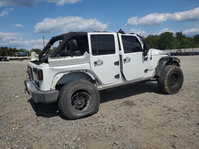 VIN 1C4BJWEG8DL509501 2013 Jeep Wrangler, Sahara no.3