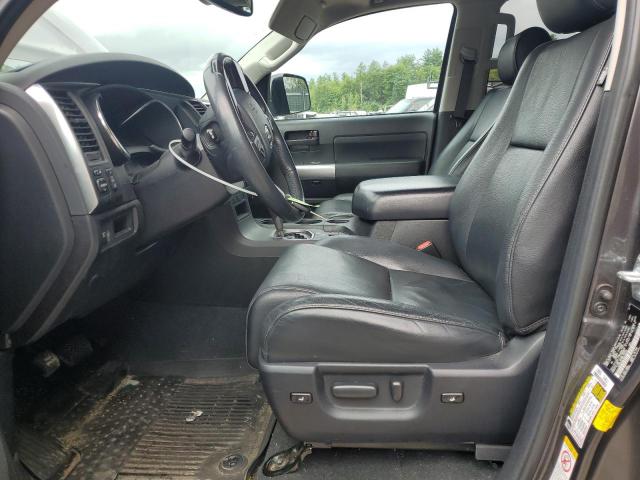 VIN 5TDBY5G19KS174324 2019 Toyota Sequoia, SR5 no.7