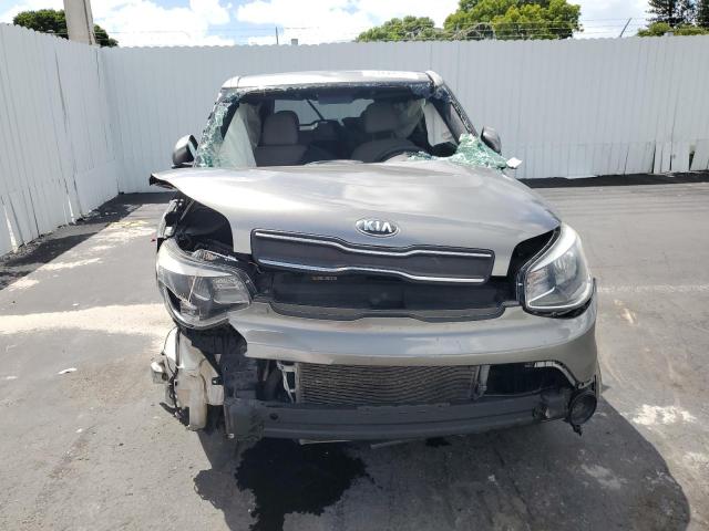 VIN KNDJN2A20J7575435 2018 KIA Soul no.5