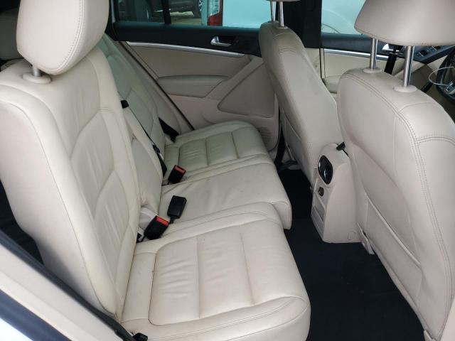 2015 VOLKSWAGEN TIGUAN S - WVGAV7AX8FW100889